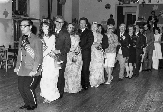 1973 carnival-dance-Devonport-guildhall